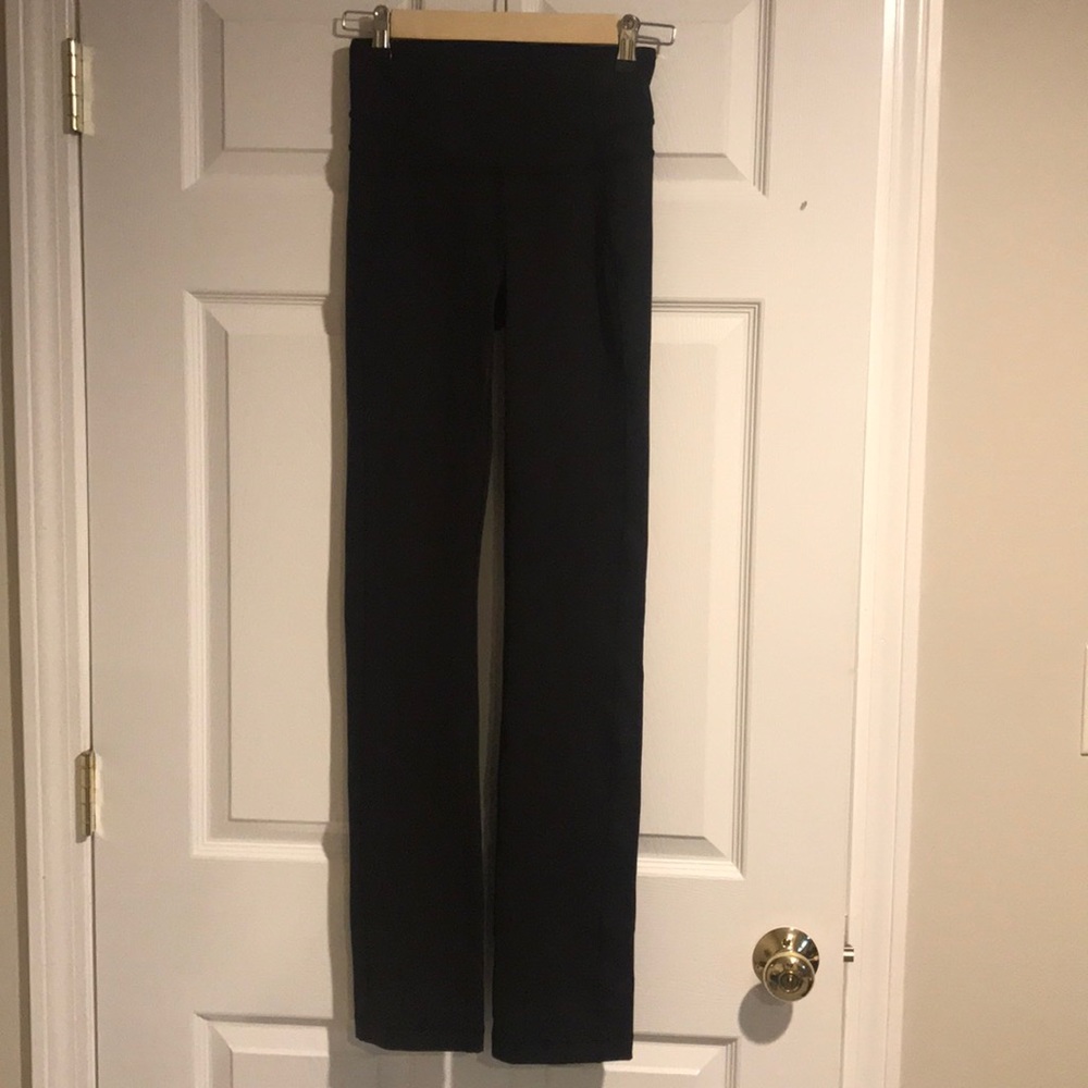 Black lulu lemon leggings